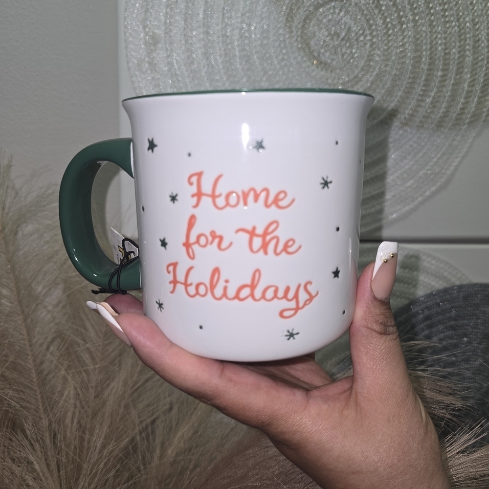 Peanuts Mug with Green Handle and Star Accents - Picture 3 of 7